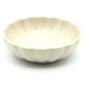 Sm Shell Bowl 4.5 in White on White